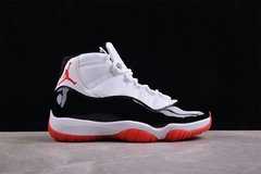Jordan 11 Retro Concord Bred na internet