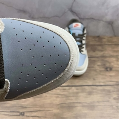 Nike Dunk Low Travis Scott x Playstation na internet