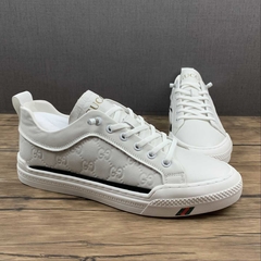 Sneaker Gucci na internet