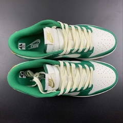Nike Dunk Low Malachite University Gold