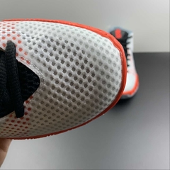 Nike Kyrie 1 Infrared na internet