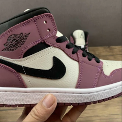 Jordan 1 Mid SE Light Mulberry - Born Sneakers