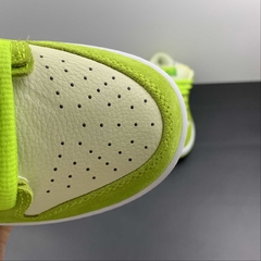 Nike SB Dunk Low Green Apple na internet
