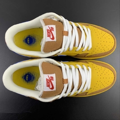 Nike SB Dunk Low Newcastle Brown Ale