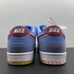 Nike SB Dunk Low Philadelphia Phillies - Born Sneakers