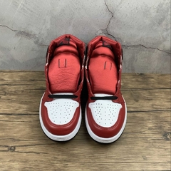 Imagem do Jordan 1 Retro High Satin Snake Chicago