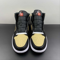 Imagem do Jordan 1 Mid Tartan Swoosh