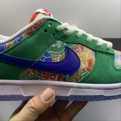 Nike Dunk Low Foam Finger - Born Sneakers