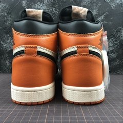 Jordan 1 Retro Shattered Blackboard - Born Sneakers