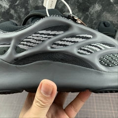 Adidas Yeezy 700 V3 Alvah - Born Sneakers