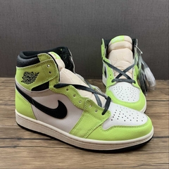Jordan 1 Retro High Volt na internet