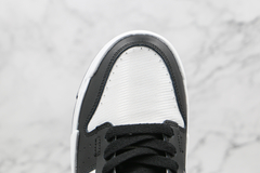 Imagem do Nike Dunk Low Disrupt Black White