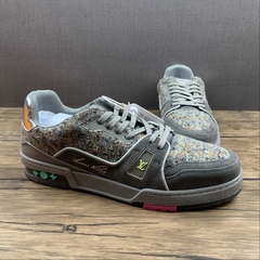 Louis Vuitton Trainer SS21 na internet