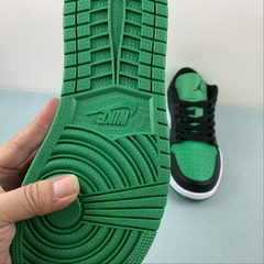 Imagem do Jordan 1 Low Lucky Green