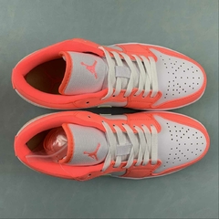 Imagem do Jordan 1 Low SE Lava Glow