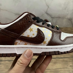 Nike SB Dunk Low Supreme Stars Barkroot Brown - Born Sneakers