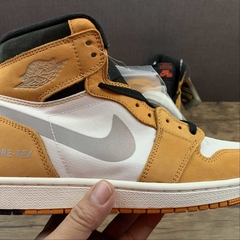 Jordan 1 High Element Gore-Tex Light Curry - Born Sneakers