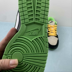Imagem do Nike Dunk Low The Powerpuff Girls Buttercup Custom