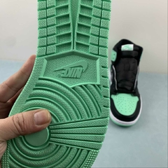 Imagem do Jordan 1 Retro High OG Green Glow