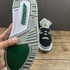 Imagem do Jordan 3 Retro Pine Green