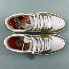 Imagem do Jordan 1 Retro Low OG Year of the Dragon
