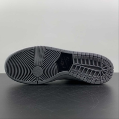 Nike SB Zoom Dunk Low Pro Black Wolf Grey White
