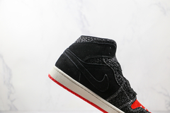 Jordan 1 Mid SE Siempre Familia - loja online