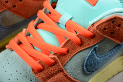 Nike SB Dunk Low Orange Emerald Rise - Born Sneakers