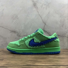 Nike SB Dunk Low Grateful Dead Bears Green