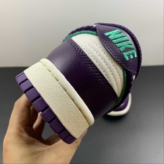 Nike Dunk Low Chenille Swoosh Grand Purple - loja online