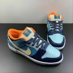 Nike SB Dunk Low MIA Skate Shop na internet
