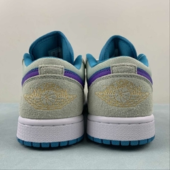 Jordan 1 Low SE Aquatone Concord Light Bone - Born Sneakers