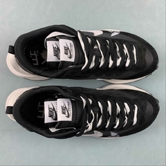 Imagem do Nike Vaporwaffle sacai Black White Gum