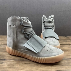 adidas Yeezy Boost 750 Light Grey na internet