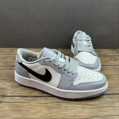 Jordan 1 Retro Low Golf Wolf Grey na internet