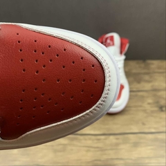 Jordan 1 Mid Reverse Chicago na internet