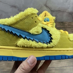 Nike SB Dunk Low Grateful Dead Bears Yellow - Born Sneakers