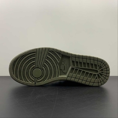 Jordan 1 Retro Low OG SP Travis Scott Olive na internet