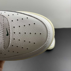 Nike Air Force 1 Low Command Force White Green na internet