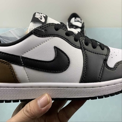 Jordan 1 Low OG Mocha - Born Sneakers