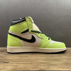 Jordan 1 Retro High Volt - comprar online