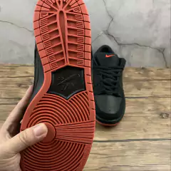 Imagem do Nike SB Dunk Low Black Pigeon