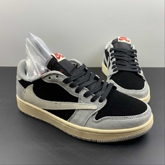 Jordan 1 Low Travis Scott Silver Phantom na internet