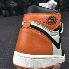 Jordan 1 Retro Shattered Blackboard na internet