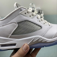 Jordan 5 Retro Low Wolf Grey - Born Sneakers