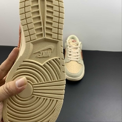 Imagem do Nike Dunk Low Terry Swoosh