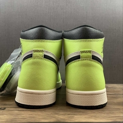 Jordan 1 Retro High Volt - Born Sneakers