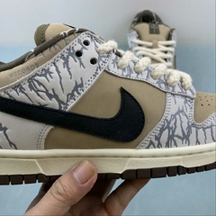 Nike SB Dunk Low Travis Scott Beige Custom - Born Sneakers