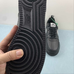 Imagem do Nike Air Force 1 Low '07 LV8 Black Metallic Silver