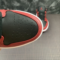Jordan 1 Low Reverse Bred na internet